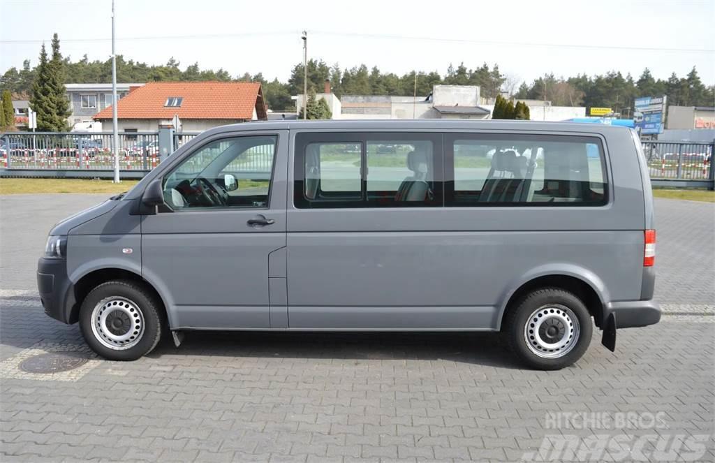Volkswagen Transporter T5 9-sits 9 Person TOP Minibusy