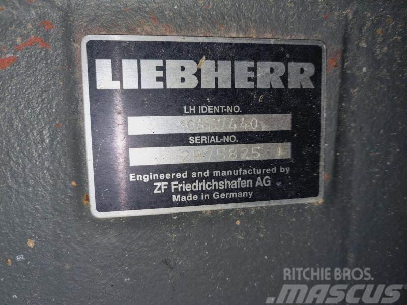Liebherr L 550 REAL AXLES Nápravy