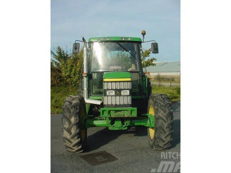 John Deere 6310 Traktory