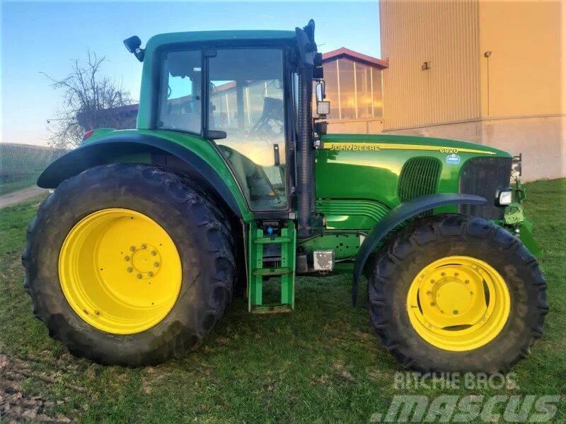 John Deere 6920 Traktory