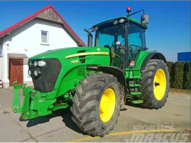 John Deere 7930 Traktory