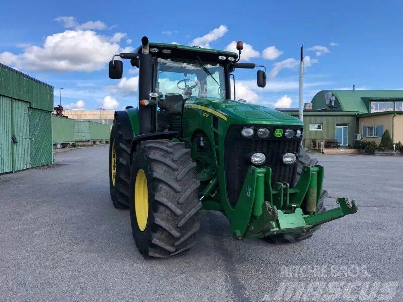 John Deere 8295R Traktory