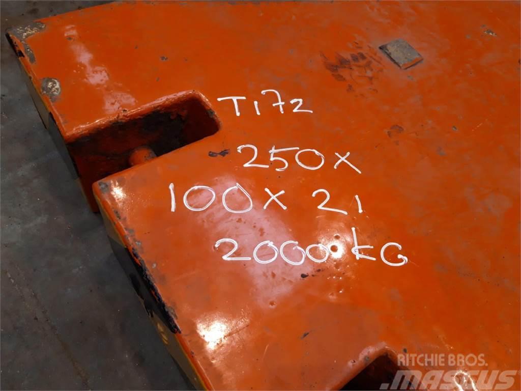 Terex Demag Demag AC 155 counterweight 2,0 ton Součásti a zařízení k jeřábům