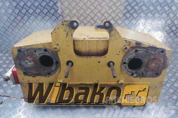 CAT Coolant tank Caterpillar 3408 7W0315-243 Ostatní komponenty