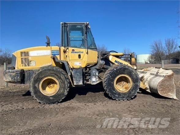 Komatsu WA200-5 Kolové nakladače