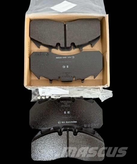 Volvo BRAKE PAD KIT 23149532 Brzdy