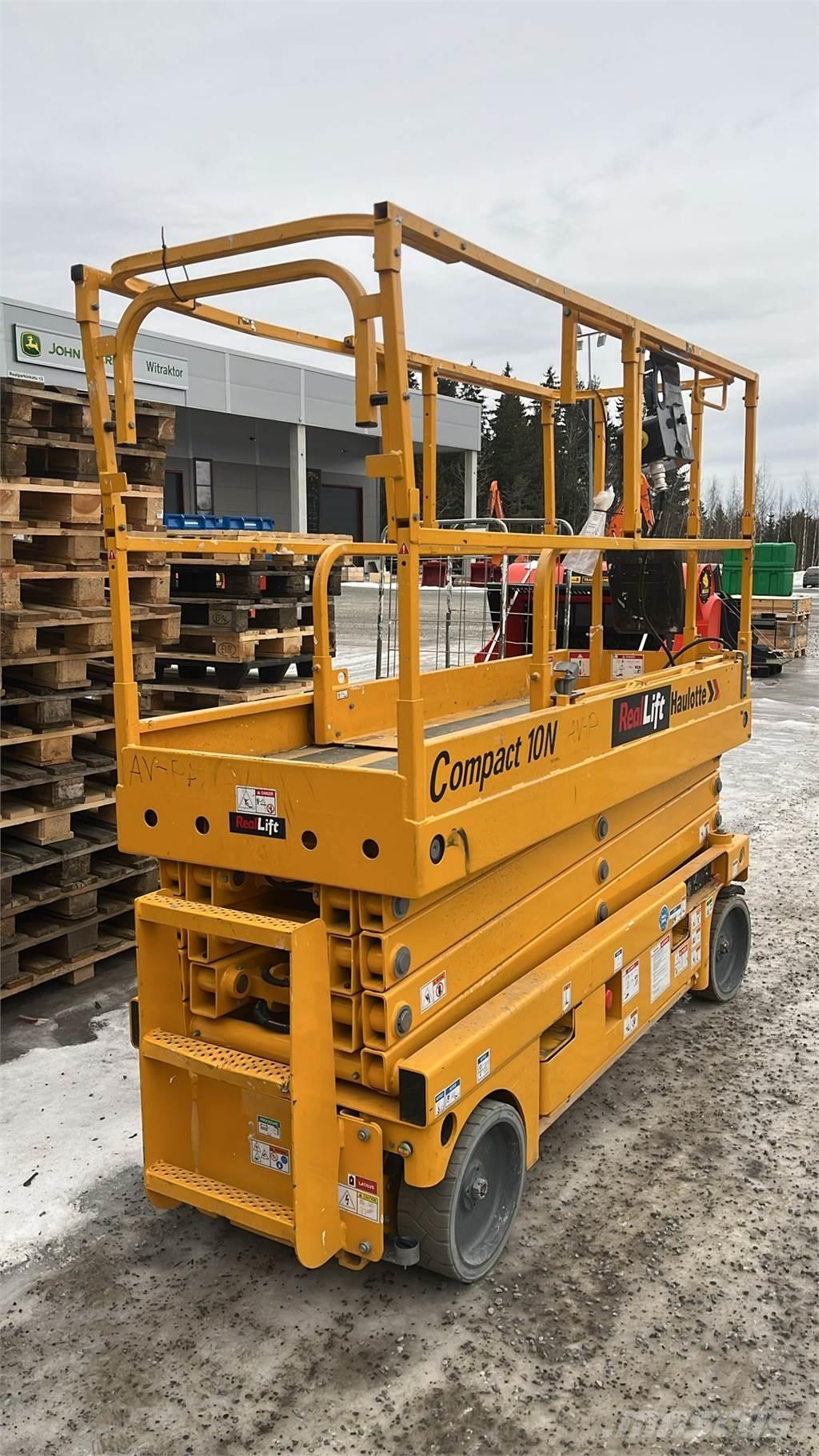 Haulotte Compact 10N Nůžková zvedací plošina