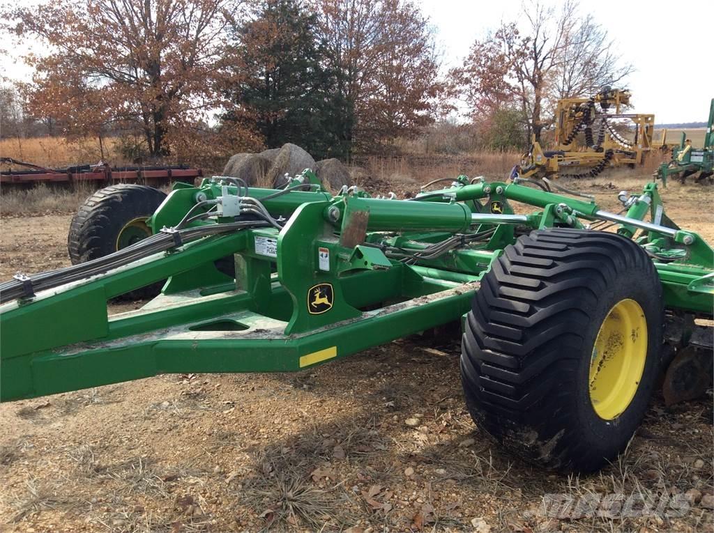 John Deere 2680 Talířové brány