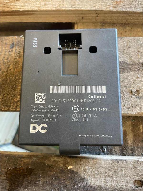 Setra / MERCEDES ECU A0004461727 Doprava – ostatní