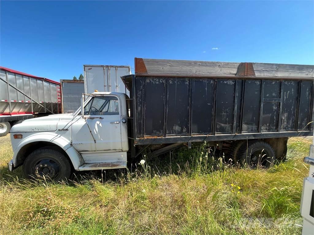 Chevrolet C50 Sklápěče