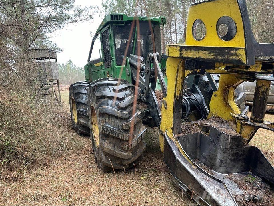 John Deere 643L II Kácecí harvestory