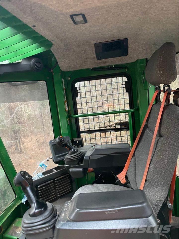 John Deere 643L II Kácecí harvestory