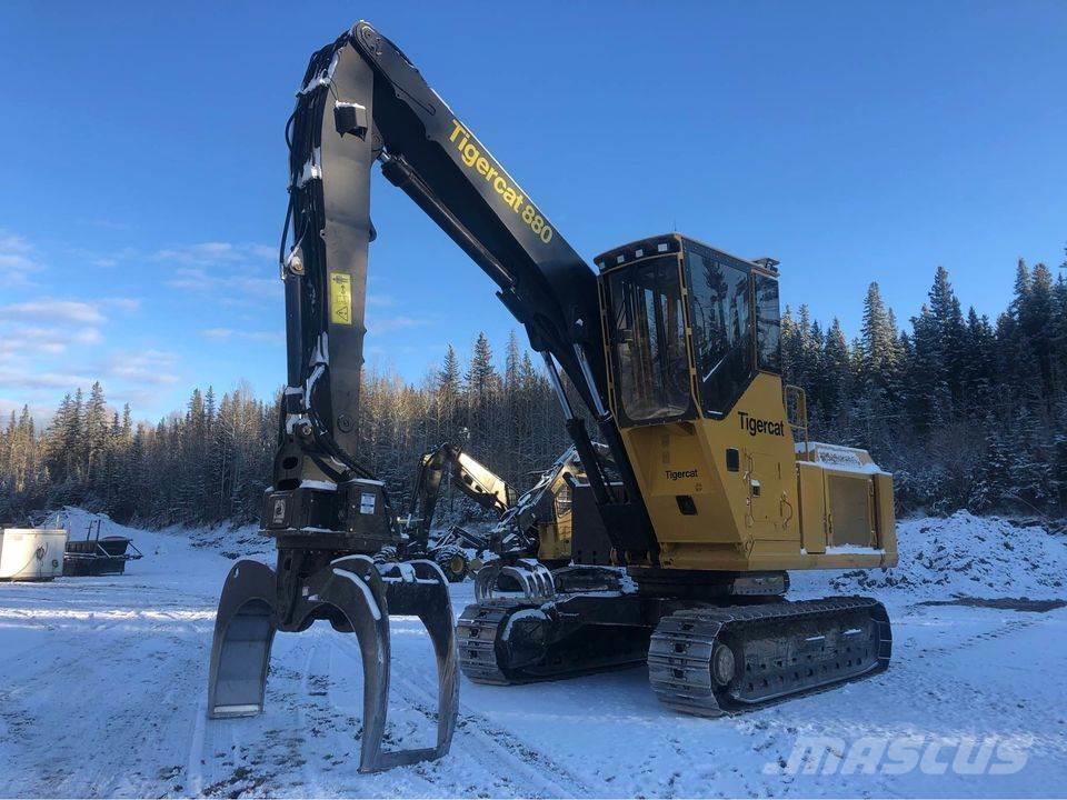Tigercat 880 Lesní nakladače