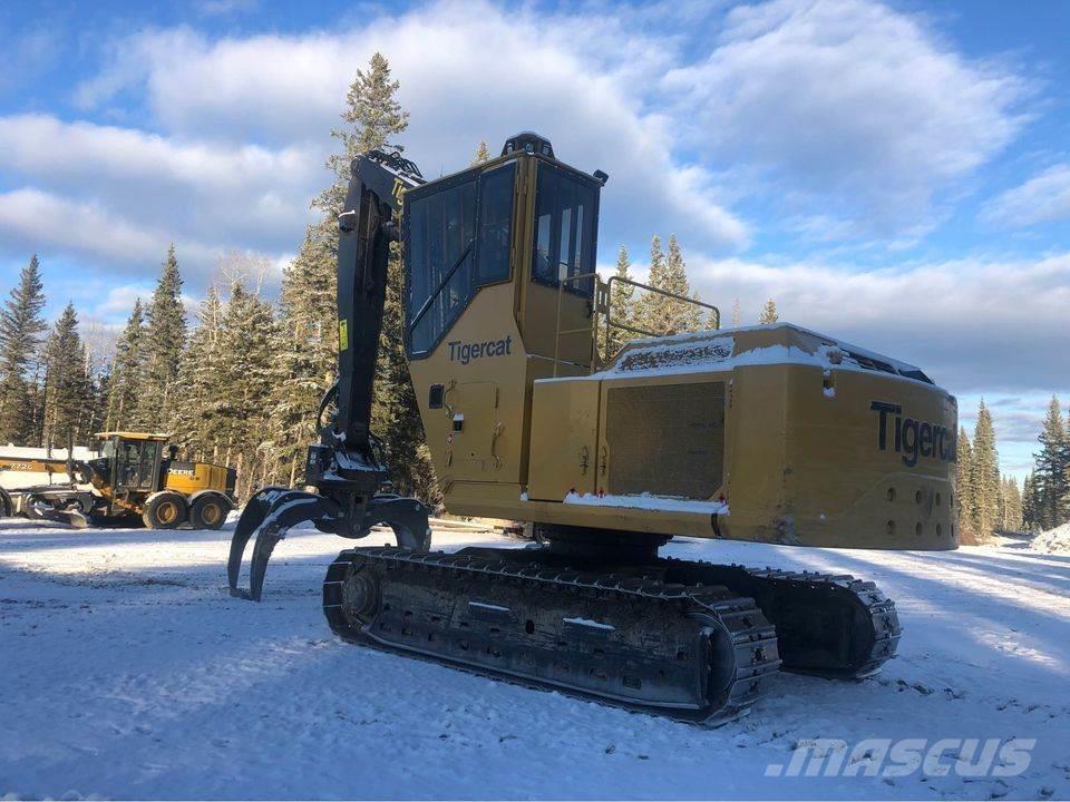 Tigercat 880 Lesní nakladače