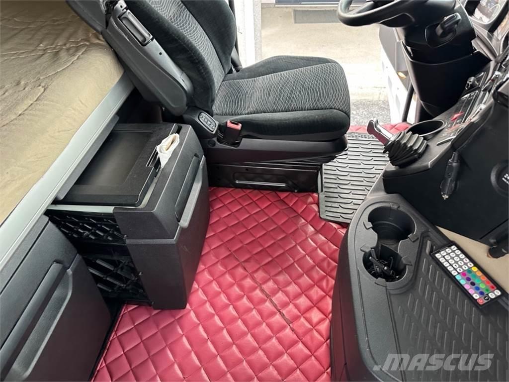 Mercedes-Benz Actros MEGA 1842 Euro6 Tahače