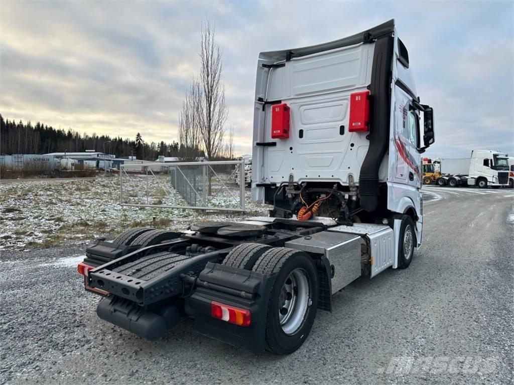 Mercedes-Benz Actros MEGA 1842 Euro6 Tahače