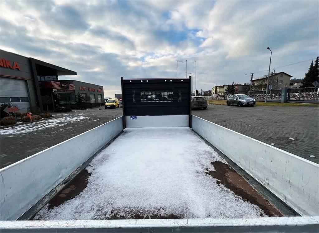 Mercedes-Benz Sprinter 316 CDI Doka Double Cabin 7-seater Box Kabiny a interiér