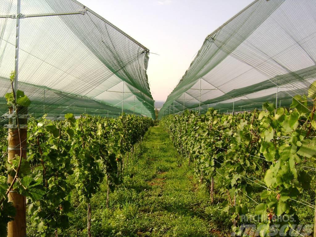 Megas Zaštita vinograda od tuče L2000 Vinařské vybavení