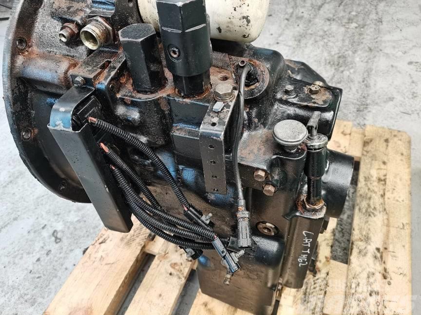 TR 250 {Clark-Hurth} gearbox Převodovka