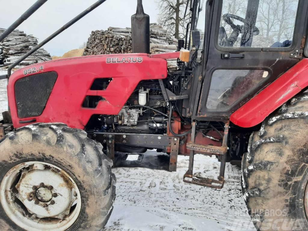 Belarus 952.4 Lesní traktory
