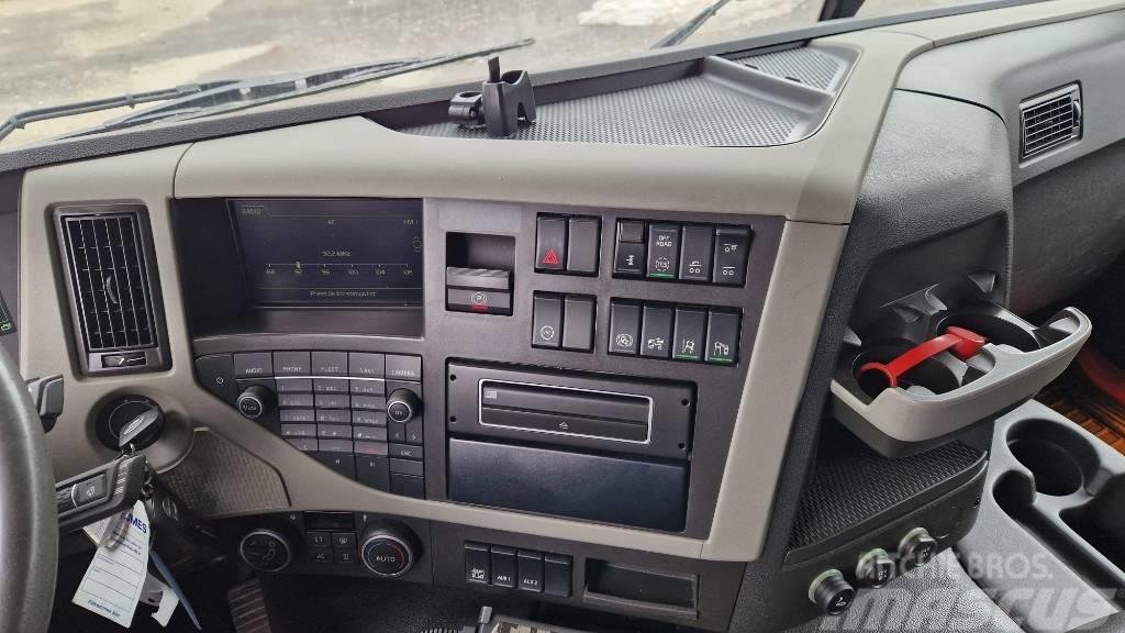 Volvo FM420 6X2*4 PK12502 Valník s navijákem