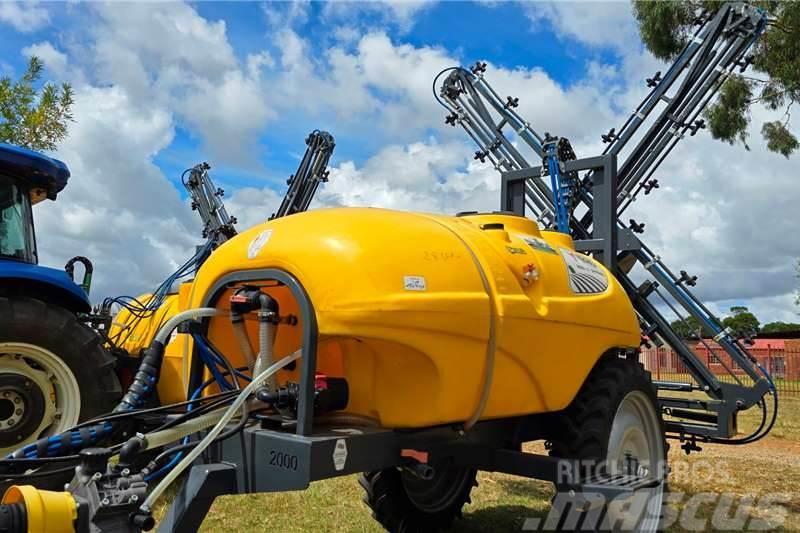  VIRAKS Viraks 2000lt Hydraulic boomspray 15m boom Stroje a zařízení pro zpracování a skladování zemědělských plodin - Jiné