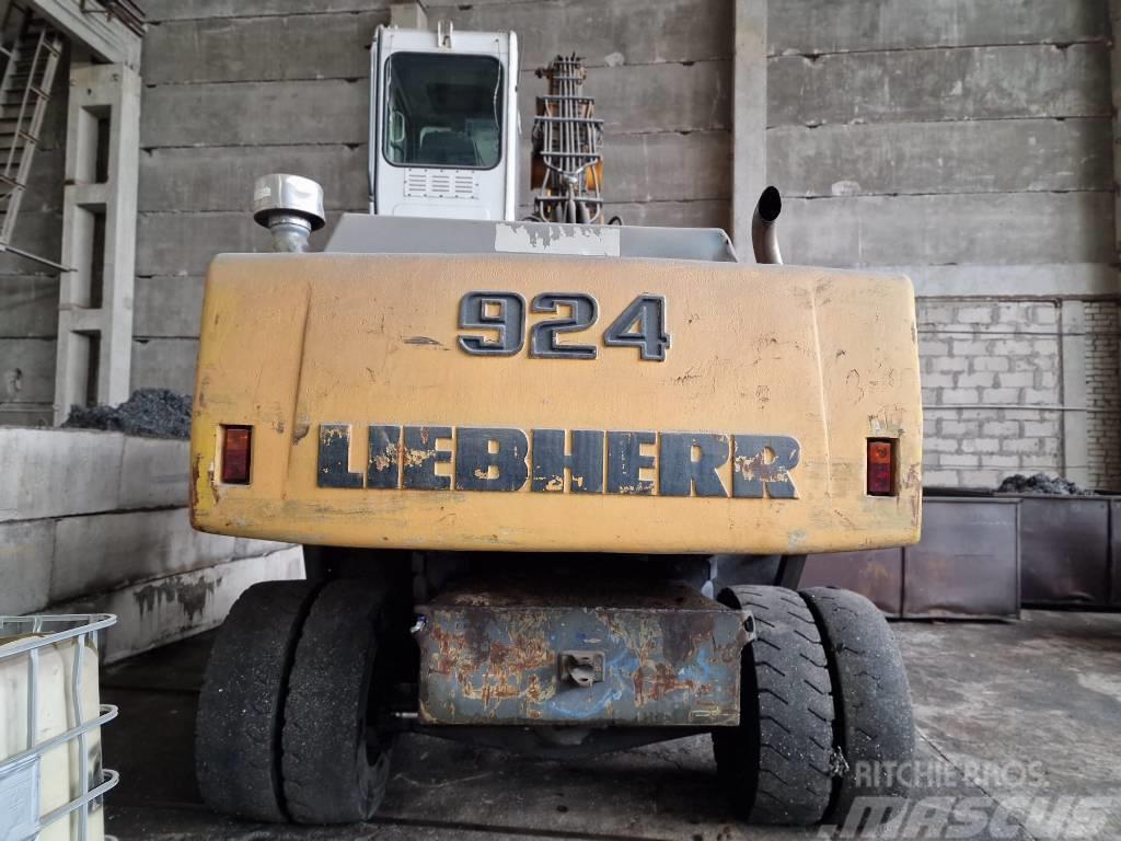 Liebherr A 924 BHD Litronic Stroje pro manipulaci s odpadem