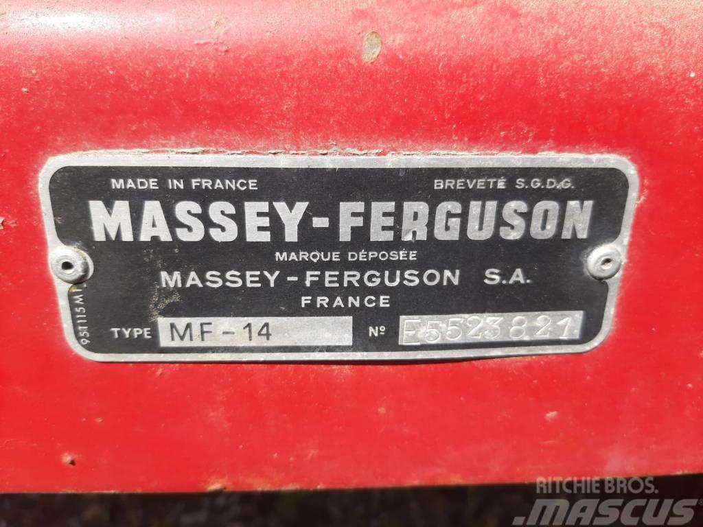 Massey Ferguson MF-14 Lis na hranaté balíky