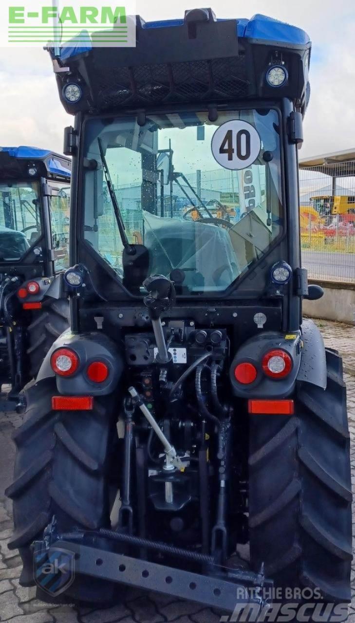 New Holland t4.110vcabstagev Traktory