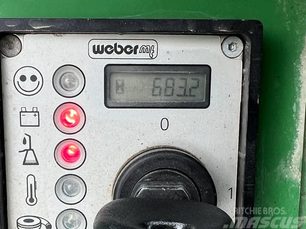Weber CR8 - Excellent Condition / Low Hours Kompaktory