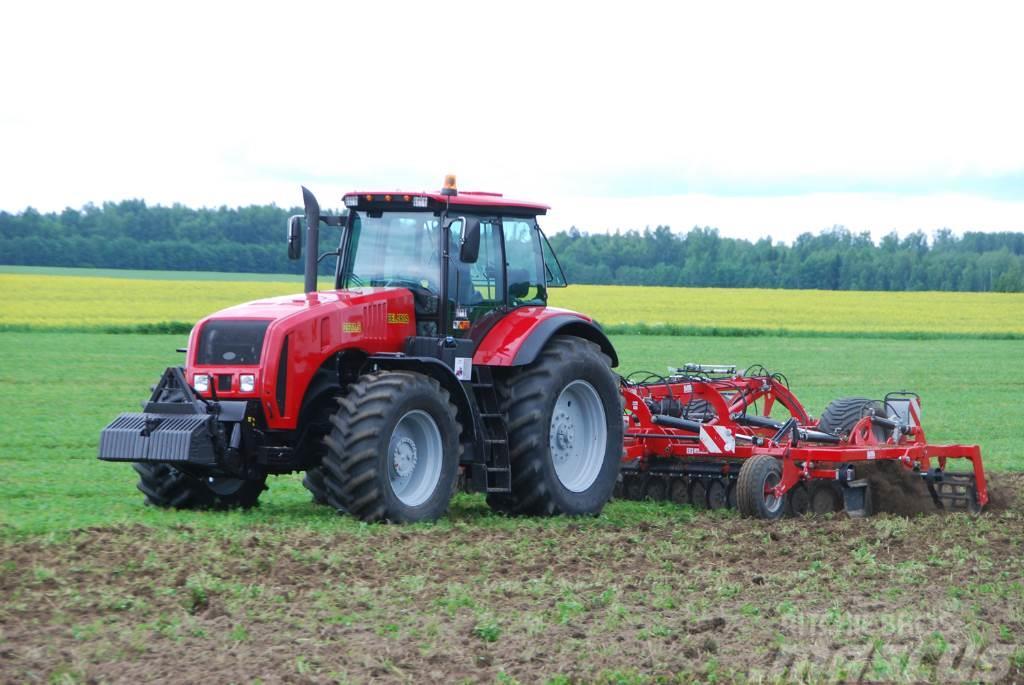 Belarus 3522.5 Traktory