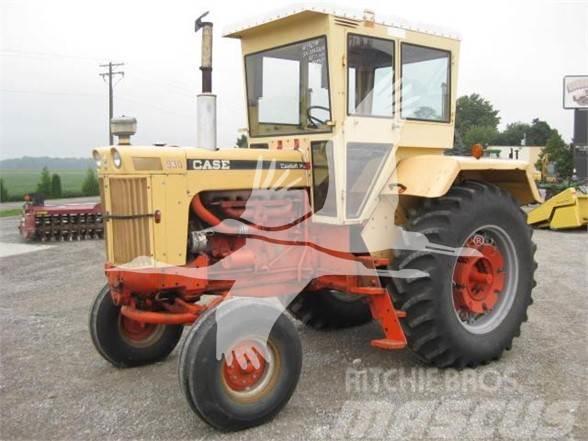 J I Case 930 Traktory