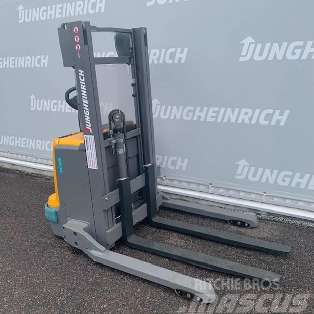 Jungheinrich EJC 212b Ručně vedené vysokozdvižné vozíky