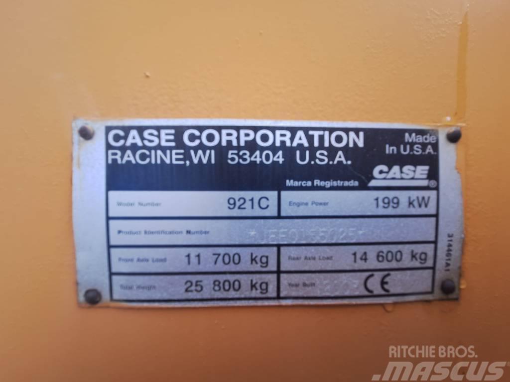 CASE 921C Kolové nakladače