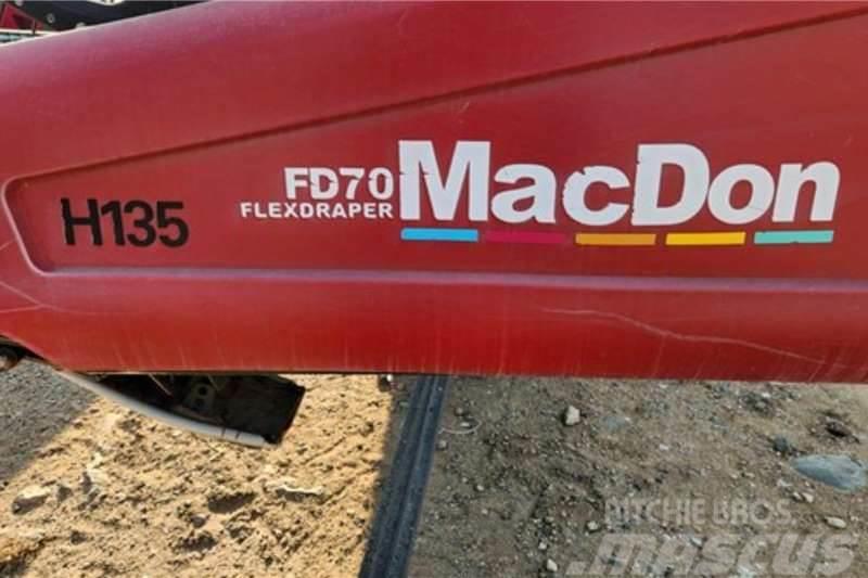 MacDon FD135 Draper Další