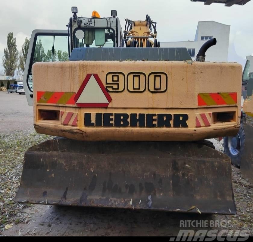 Liebherr A 900 Litronic Kolová rýpadla