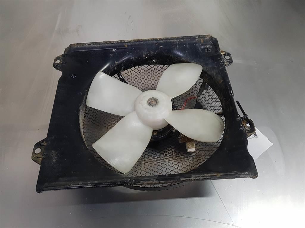 Komatsu WA 320 - 5H - Cooler fan/Kühlerlüfter/Koelvin Hydraulika