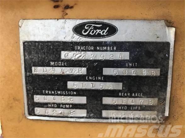 Ford 445A Kolové nakladače