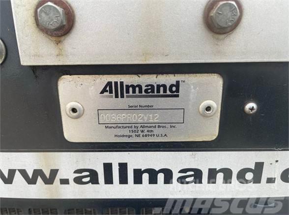Allmand Bros NIGHT-LITE PRO II Osvětlovací stožáry