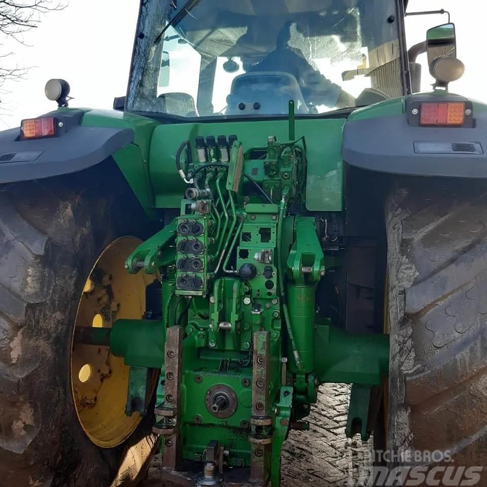 John Deere 7820 7820 tractor Traktory
