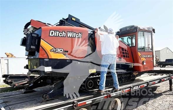 Ditch Witch JT30AT Horizontální vrtací zařízení