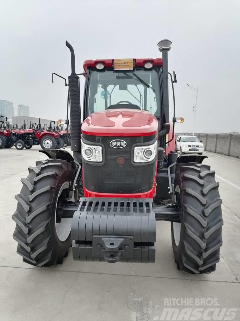 YTO NLX 1304 Traktory