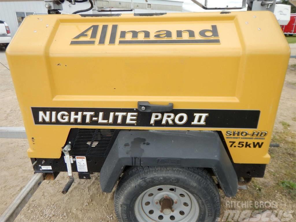 Allmand Bros NIGHT-LITE PRO II Osvětlovací stožáry