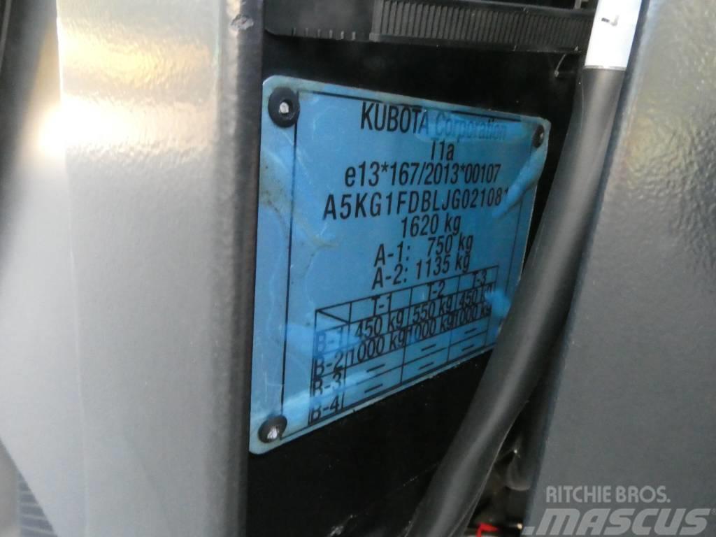 Kubota RTV-X900 Kompaktní traktory
