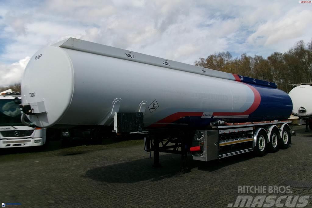 LAG Fuel tank alu 44.5 m3 / 6 comp + pump Cisternové návěsy