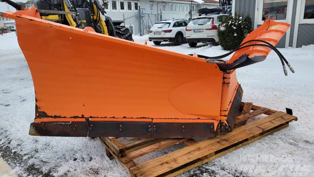 Pronar PUV 4000 HD vikplog Sněžné pluhy, přední sněhové radlice