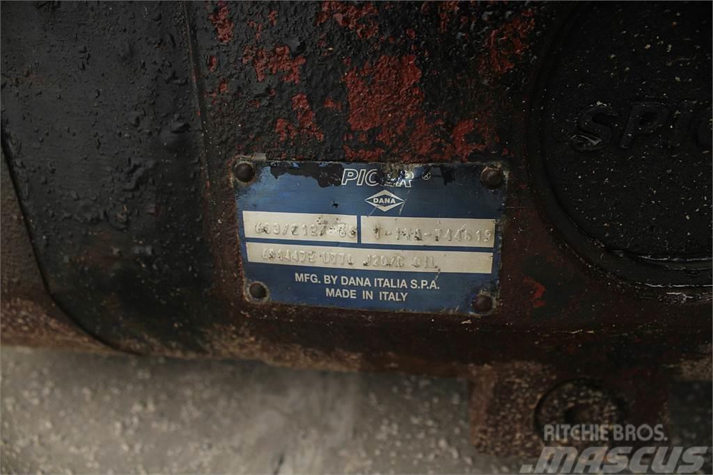 Massey Ferguson 8947 Front Axle Převodovka