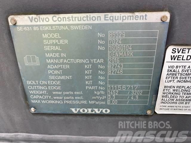 Volvo 3.0 m Schaufel / bucket (99002538) Lopaty