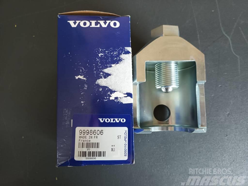 Volvo PULLER 9998606 Motory