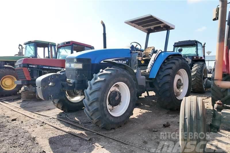 New Holland TM150Â TractorÂ Now stripping for spar Traktory